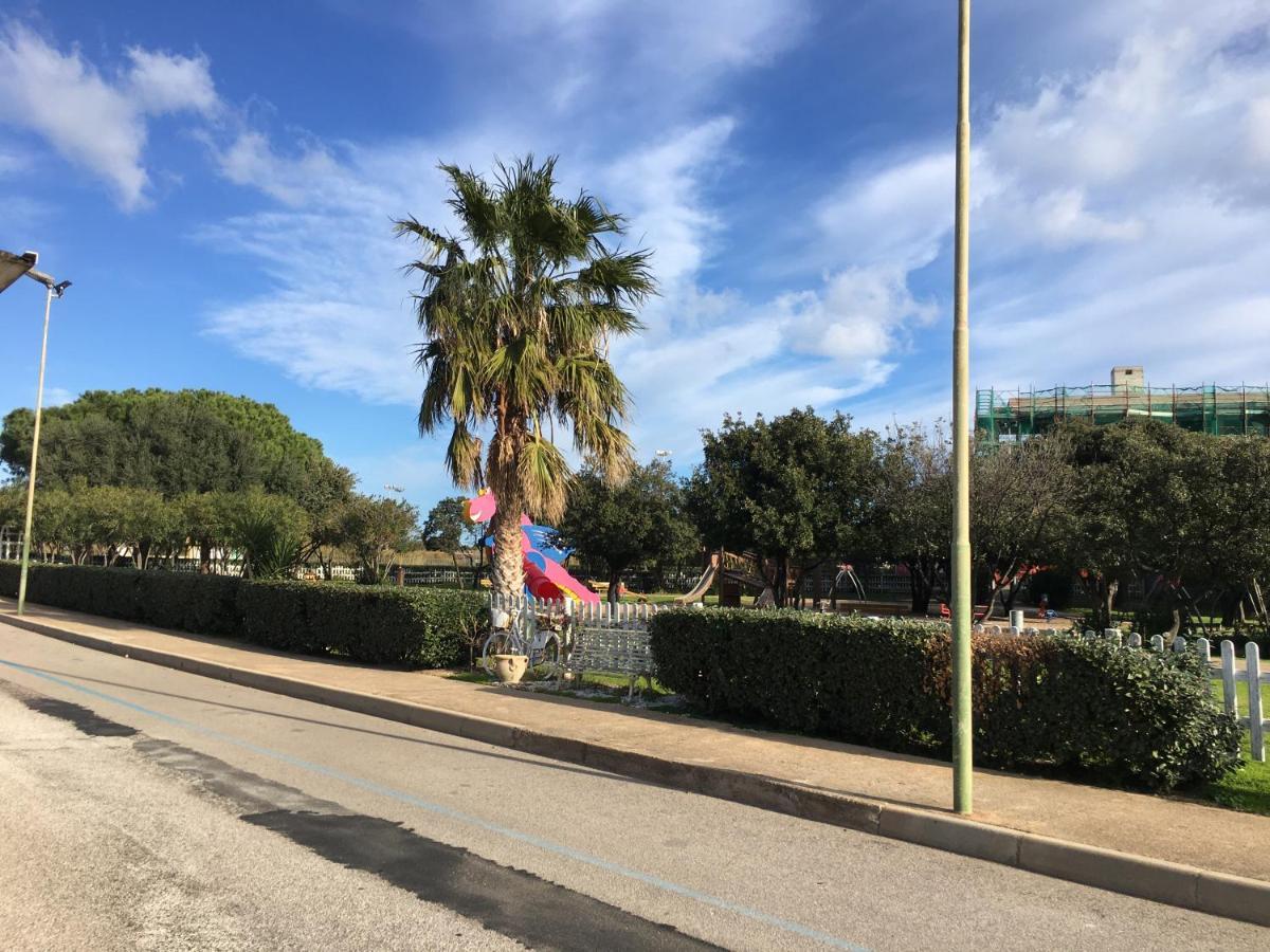 Brezza B&B Golfo Aranci Bagian luar foto